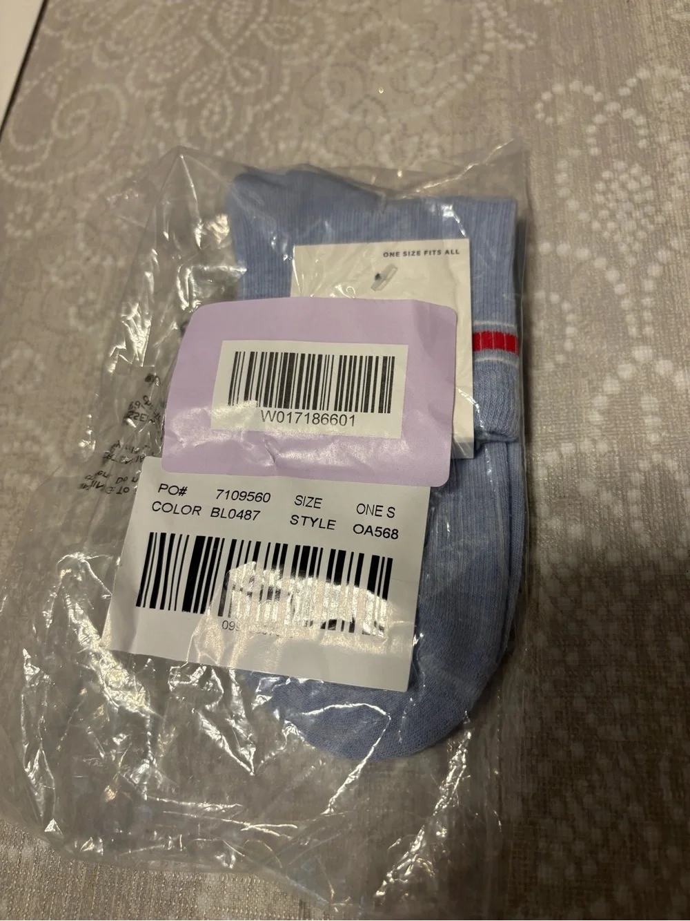 NWT Madewell Cloudlift Lite Ankle Socks in tranquil blue. sealed, unopened